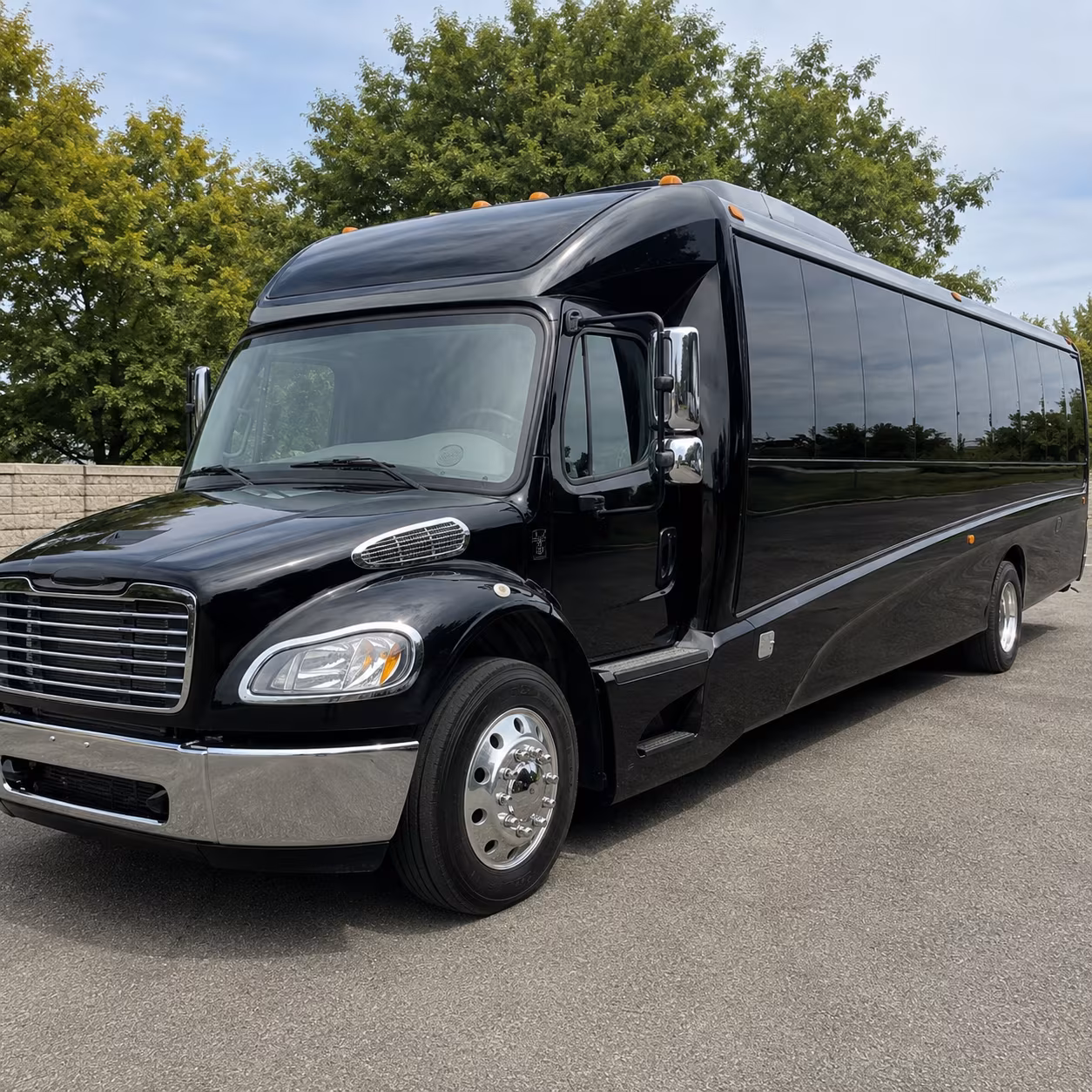 Nashville Airport Shuttle & Transportation party bus exterior