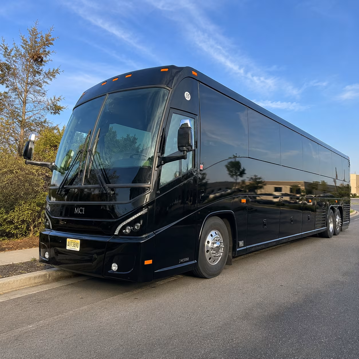 Nashville Airport Shuttle & Transportation party bus exterior