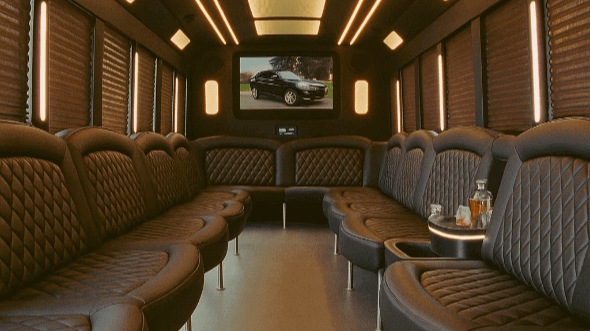 nashville 20 passenger party bus interior